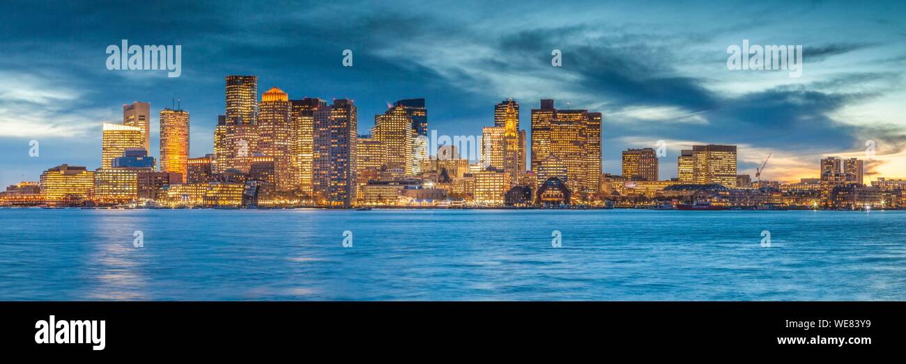 Boston skyline dusk from hi-res stock photography and images - Alamy