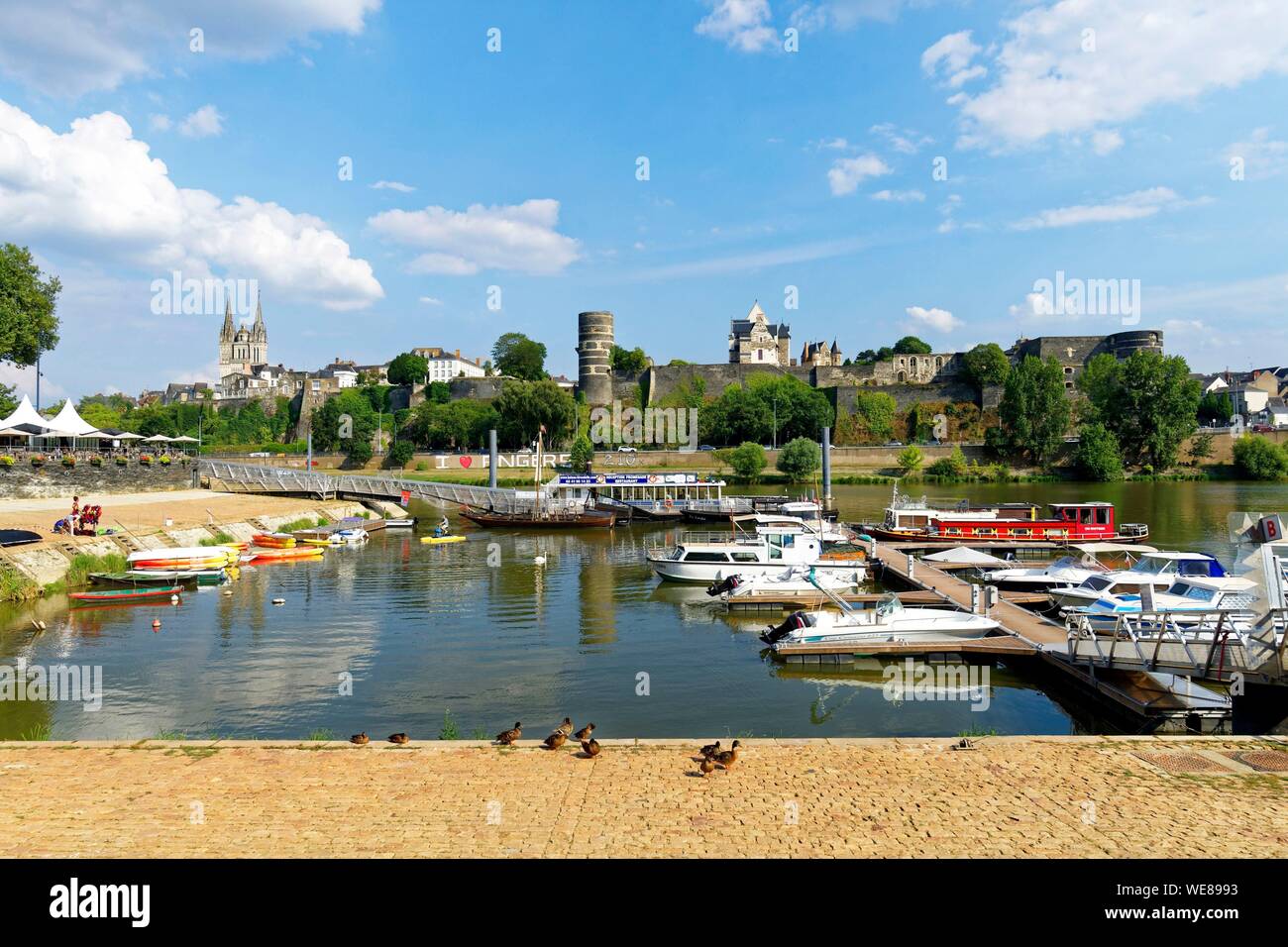 France, Maine et Loire, Angers, the river port and the castle of the Dukes  of Anjou, Saint Maurice cathedral in background Stock Photo - Alamy
