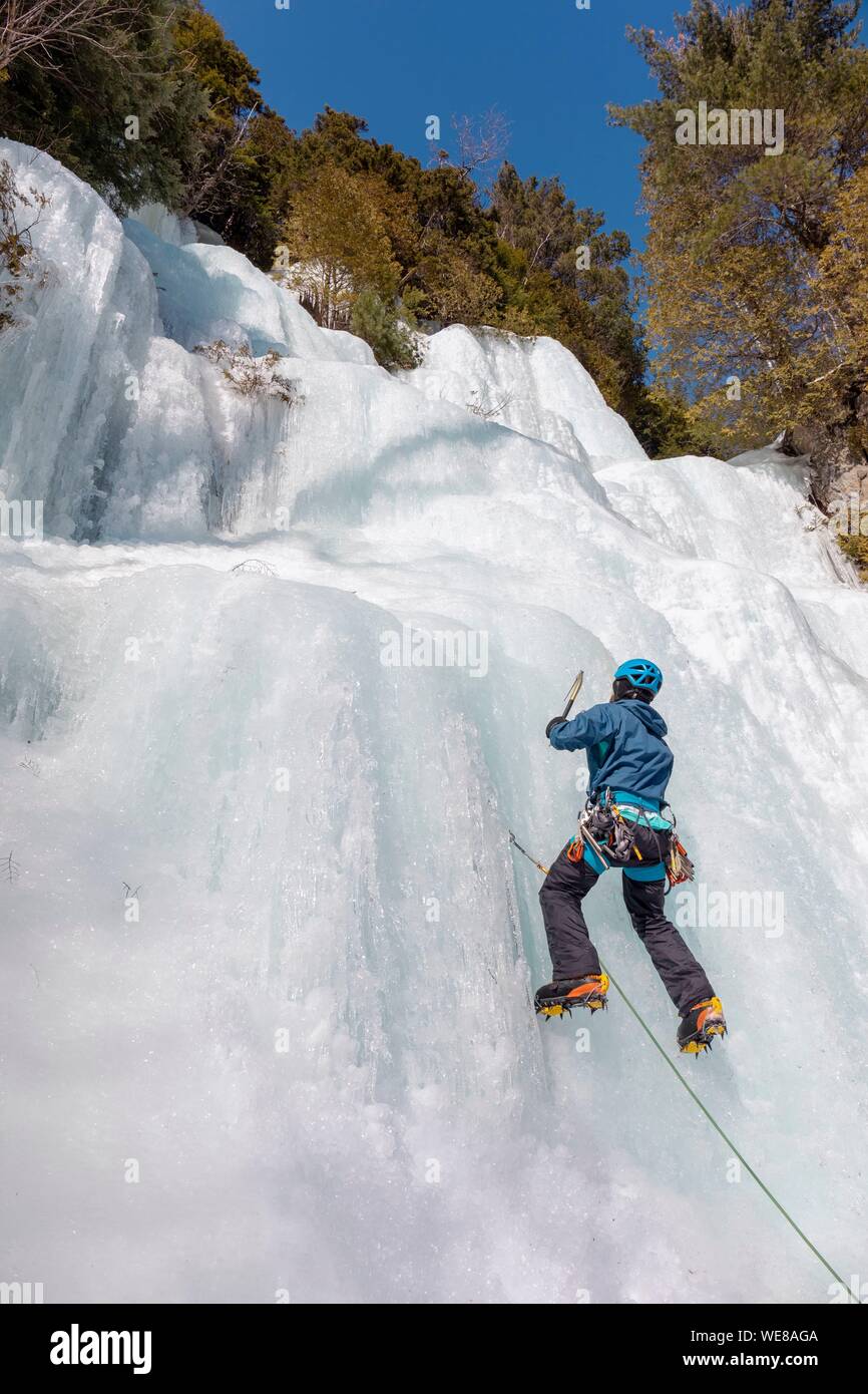 Ice climbing hi-res stock photography and images - Alamy