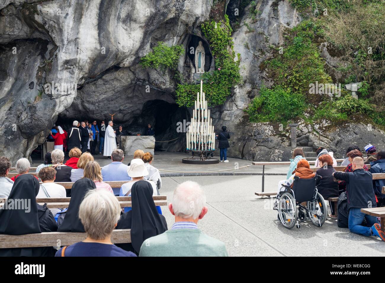 France, Hautes Pyrenees, Lourdes, Sanctuary of Our Lady of Lourdes, the