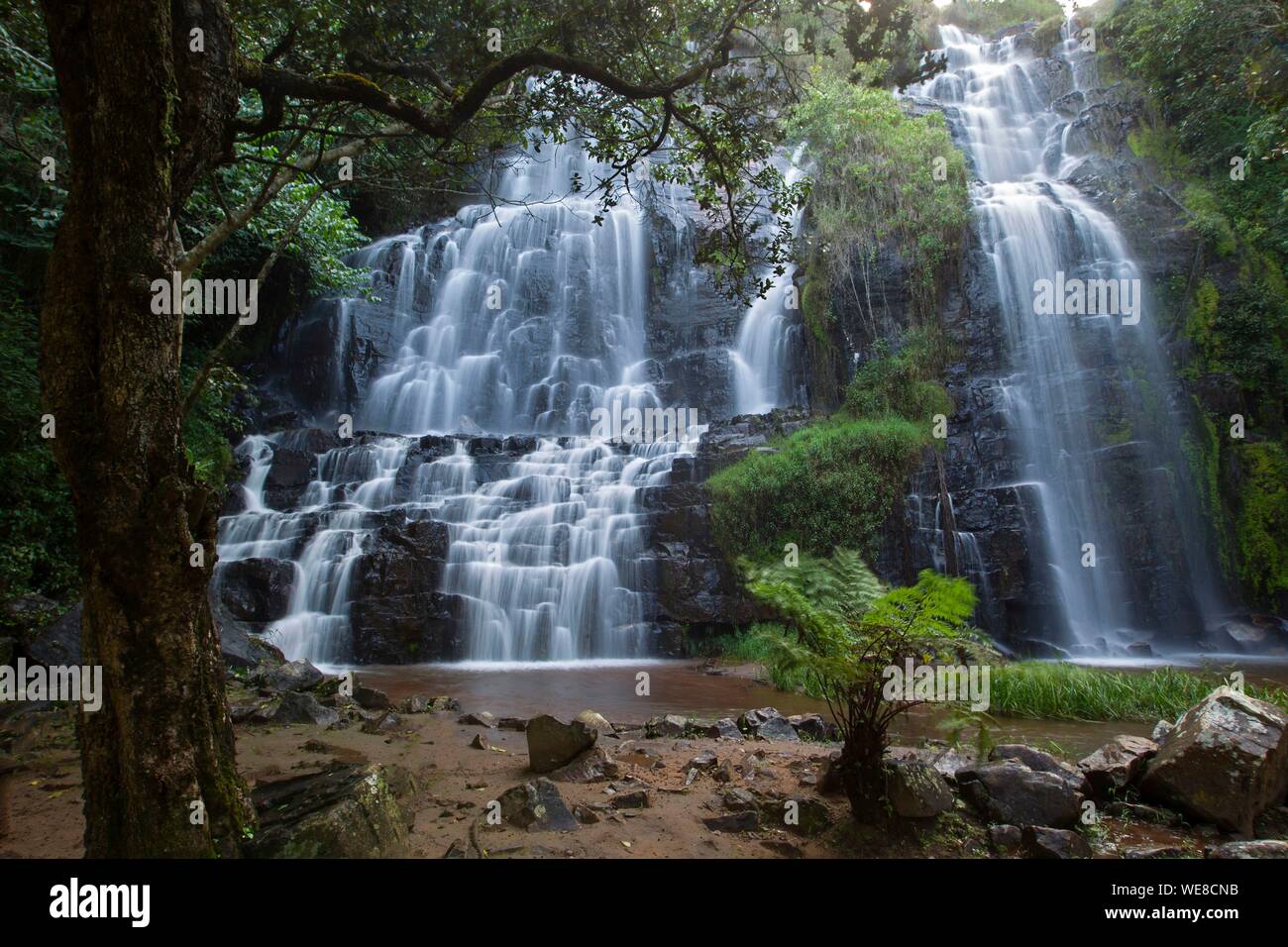 Burundi Nkoma Kumoso Karera Waterfalls Stock Photo Alamy