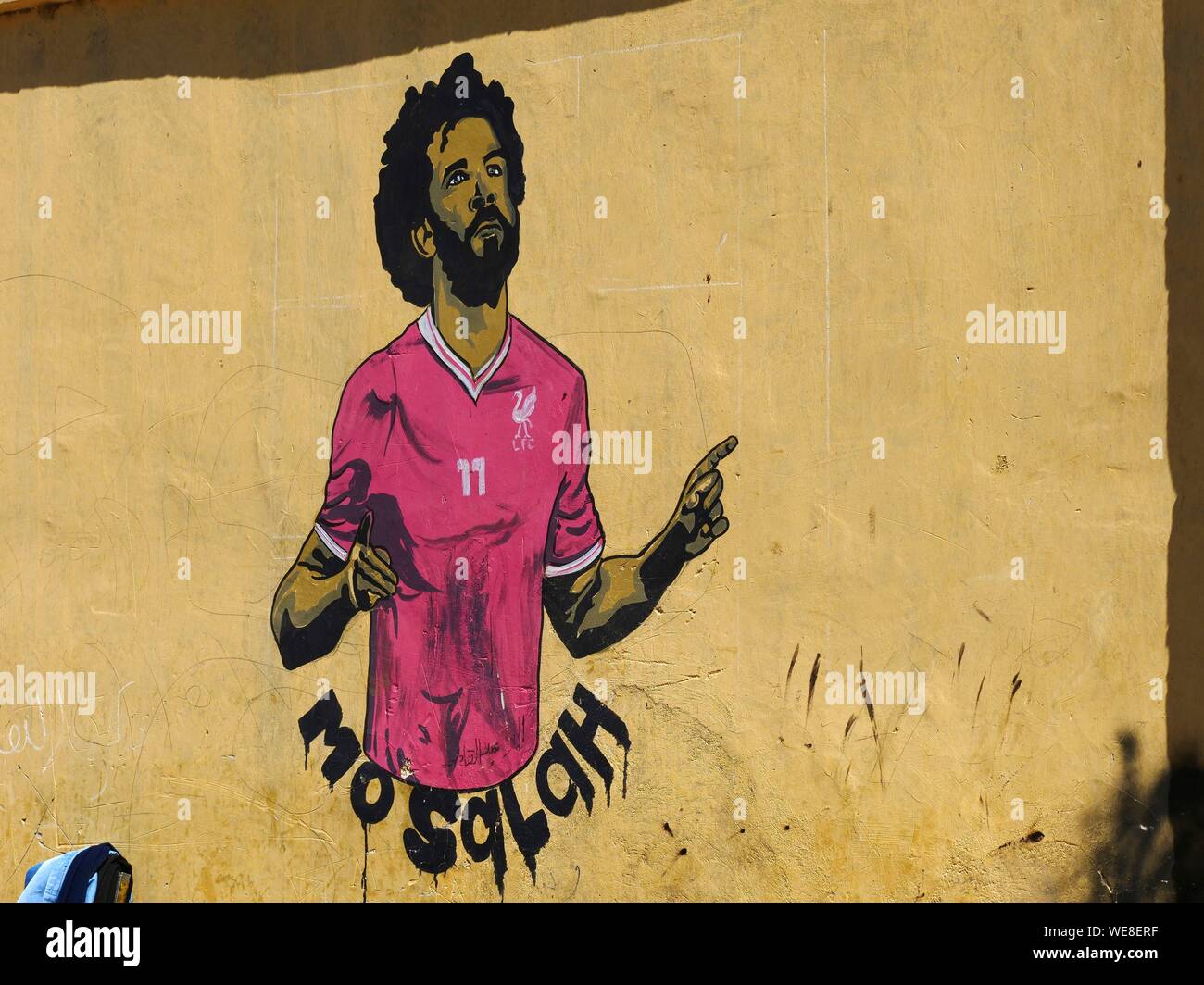 Egypt, Upper Egypt, Nubia, Nile Valley, Aswan, Mural in downtown Aswan representing Egyptian football player Mohammed Salah Stock Photo