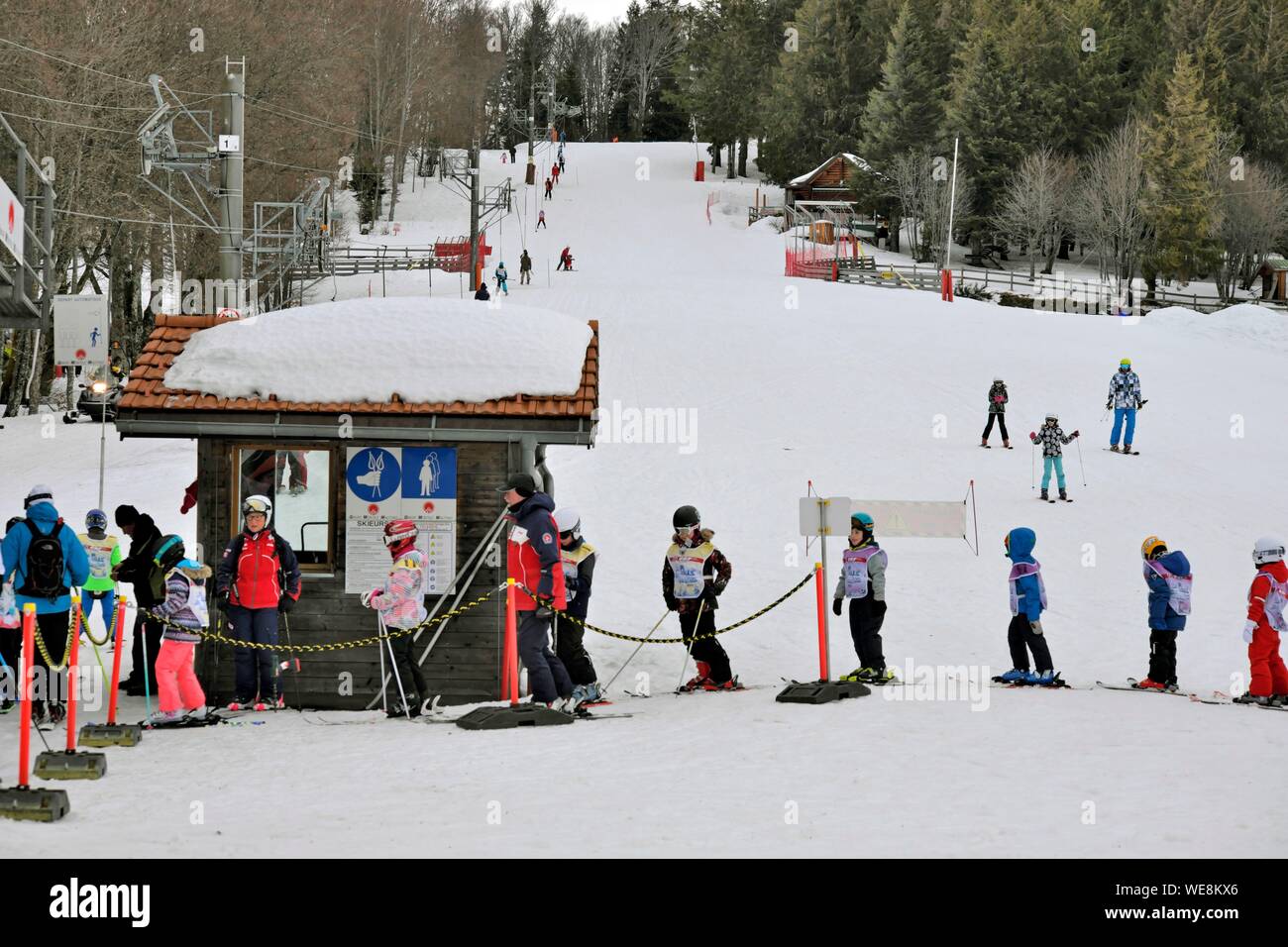 France, Territoire de Belfort, Ballon d Alsace, Alpine ski slopes of Les  Bruyeres, snow, winter Stock Photo - Alamy