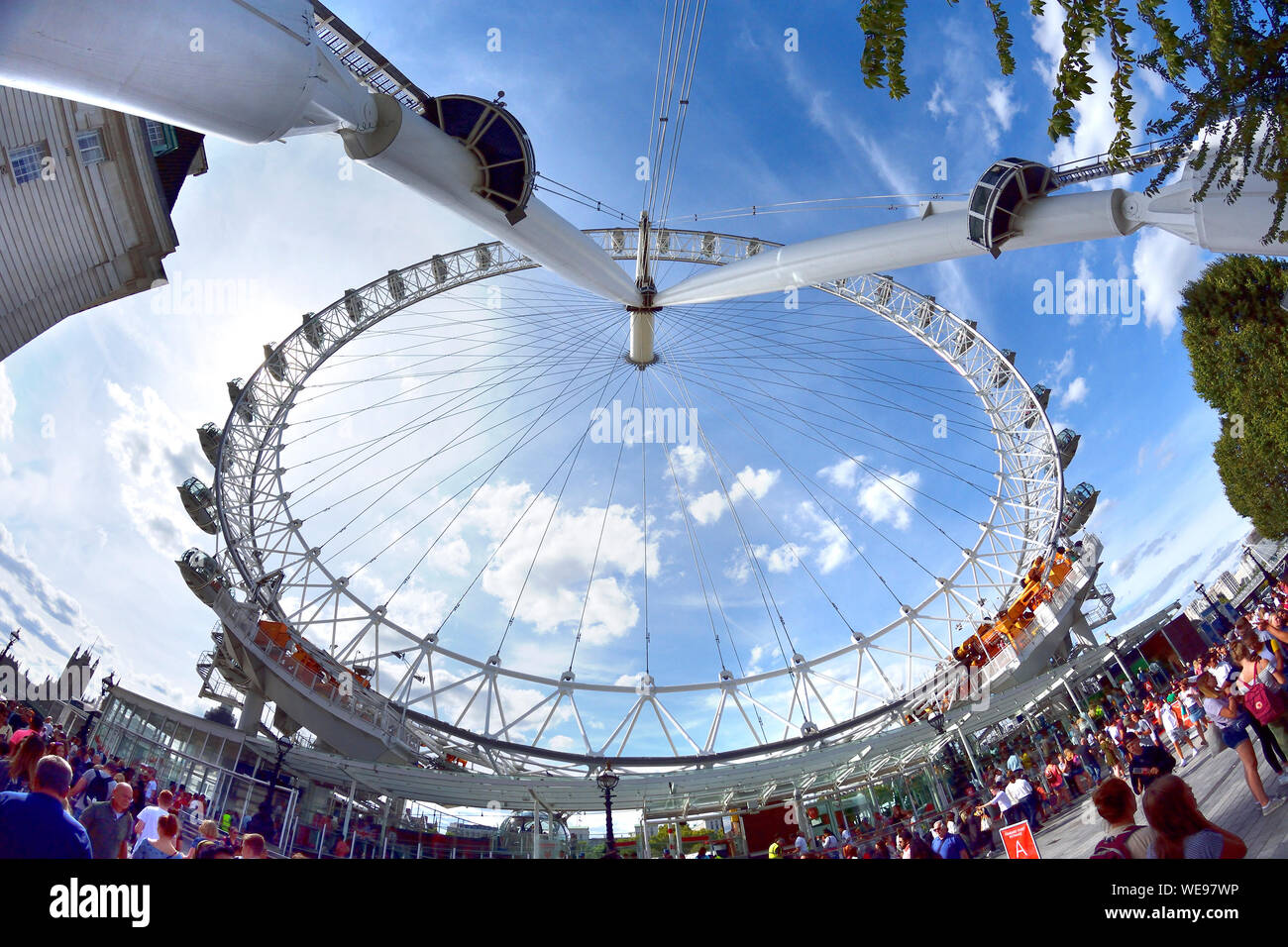 the coca cola london eye