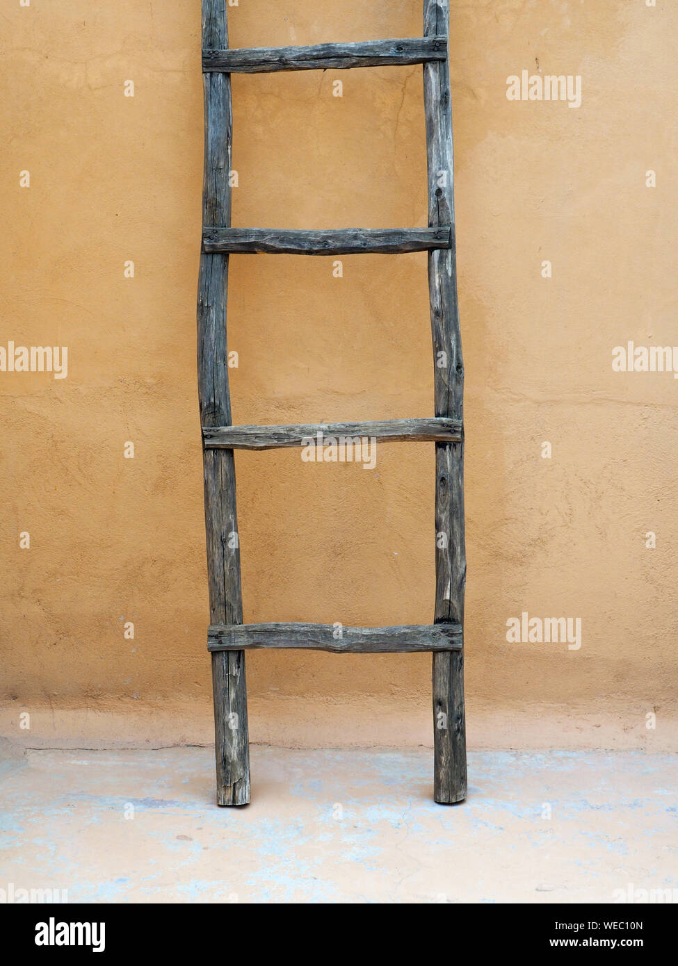 Wooden Ladder Against Wall High Resolution Stock Photography And Images Alamy