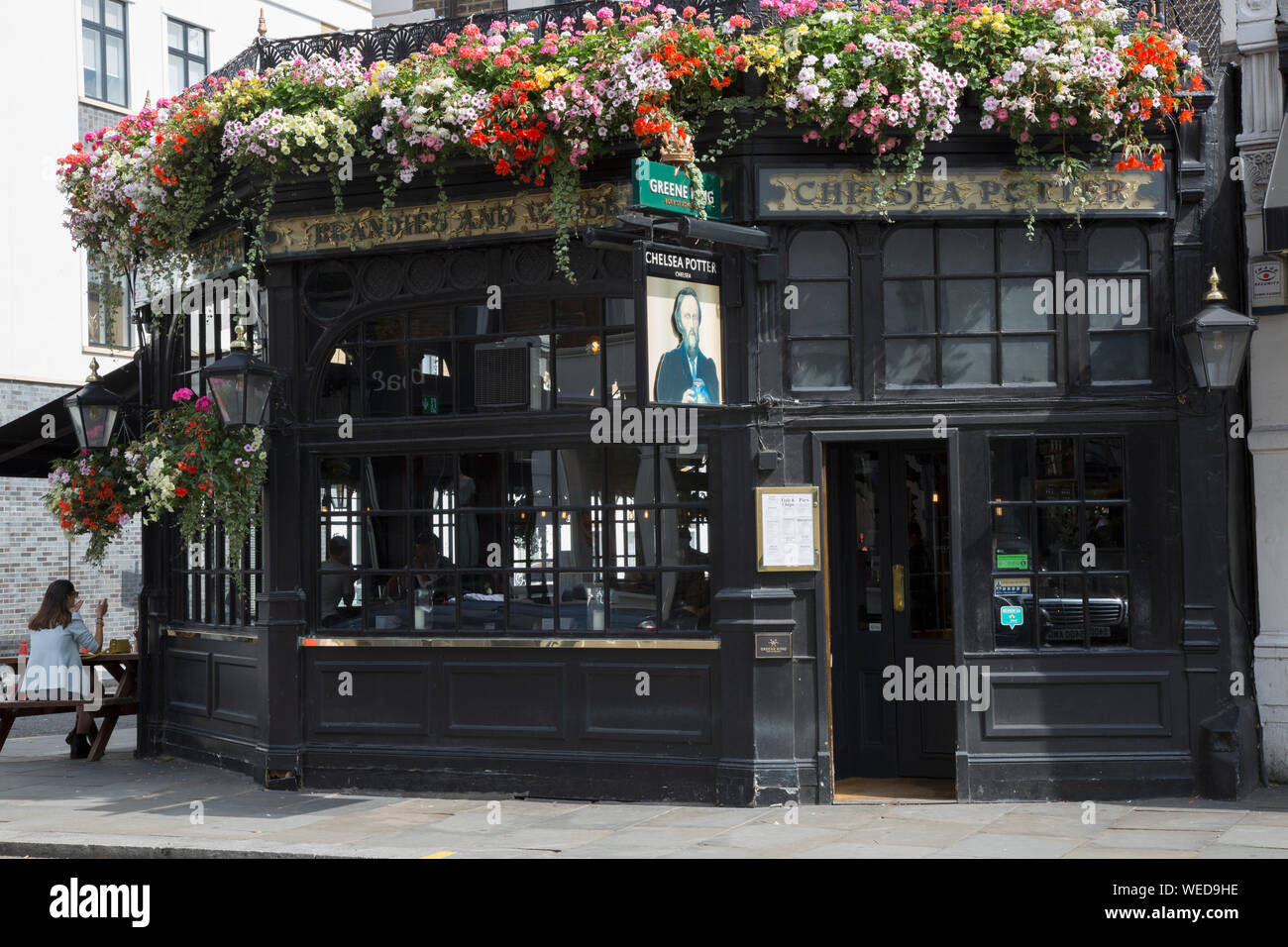 Chelsea Potter Pub, Kings Road, London; England; UK Stock Photo Alamy