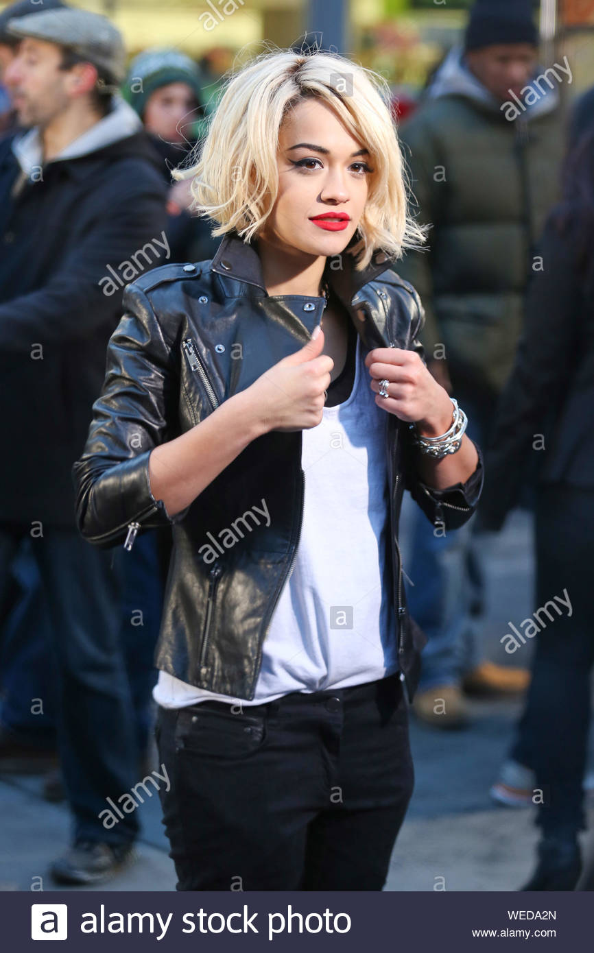 New York Ny Part 2 Rita Ora Has A Little Fun While Working A