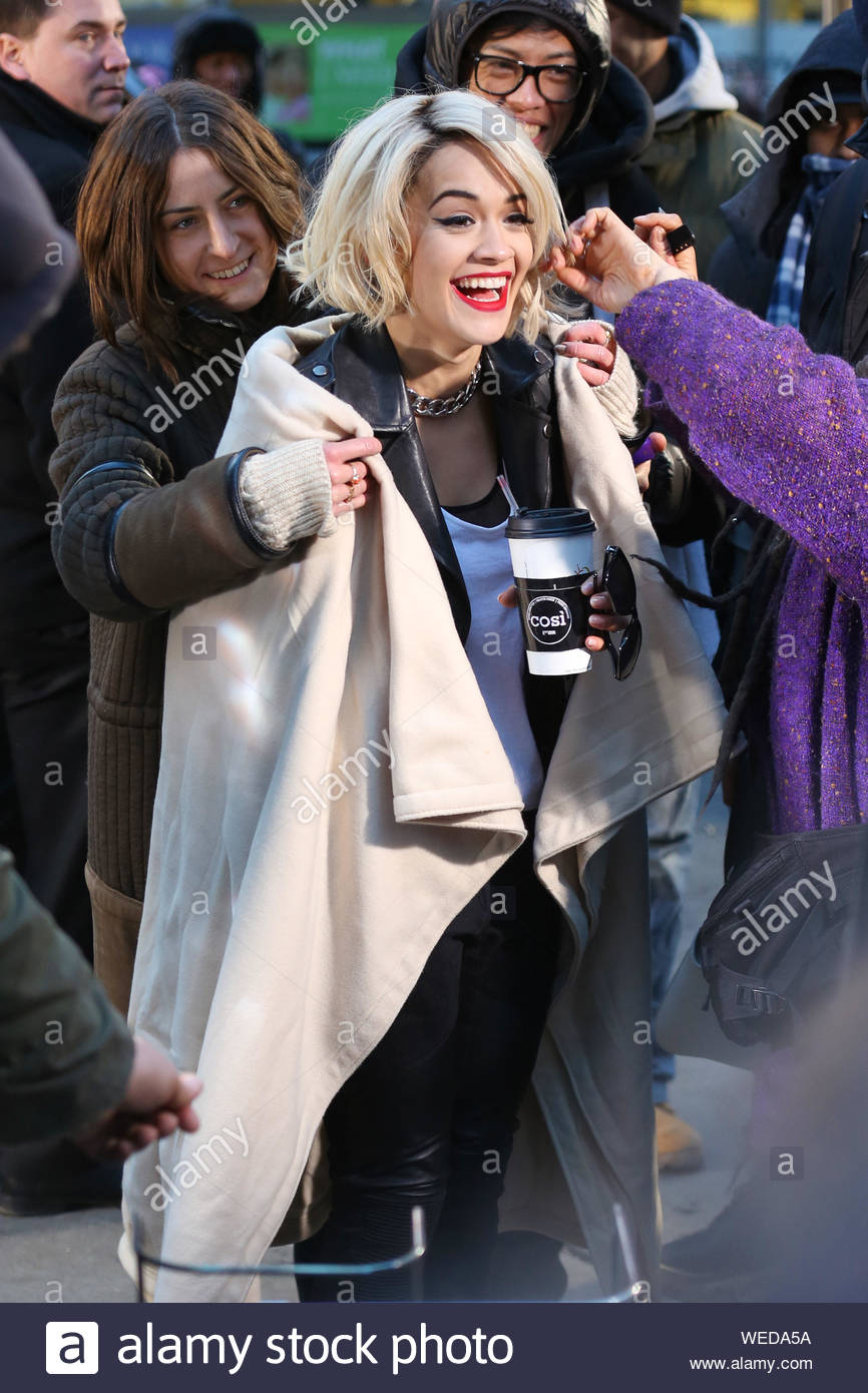 New York Ny Part 2 Rita Ora Has A Little Fun While Working A