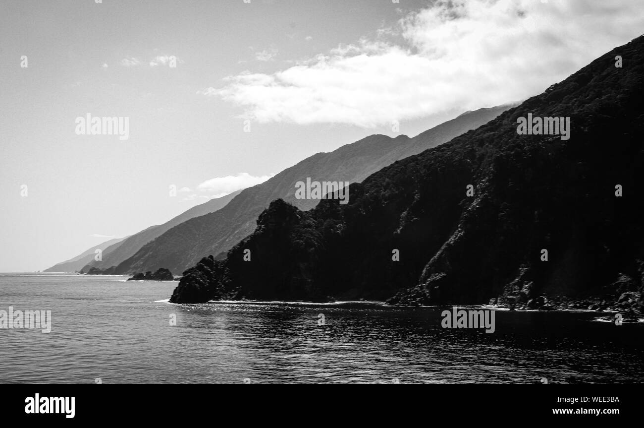Milford Sound, New Zealand Black and White Landscape Stock Photo Alamy