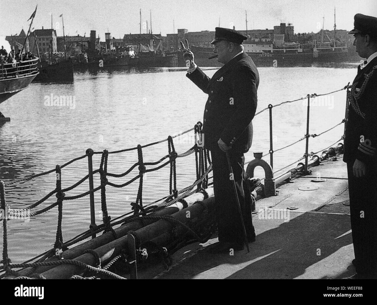 Churchill aboard HMS Prince of Wales calling in at Iceland on his return from the Newfoundland Conference with President Roosevelt. August 1941 Stock Photo