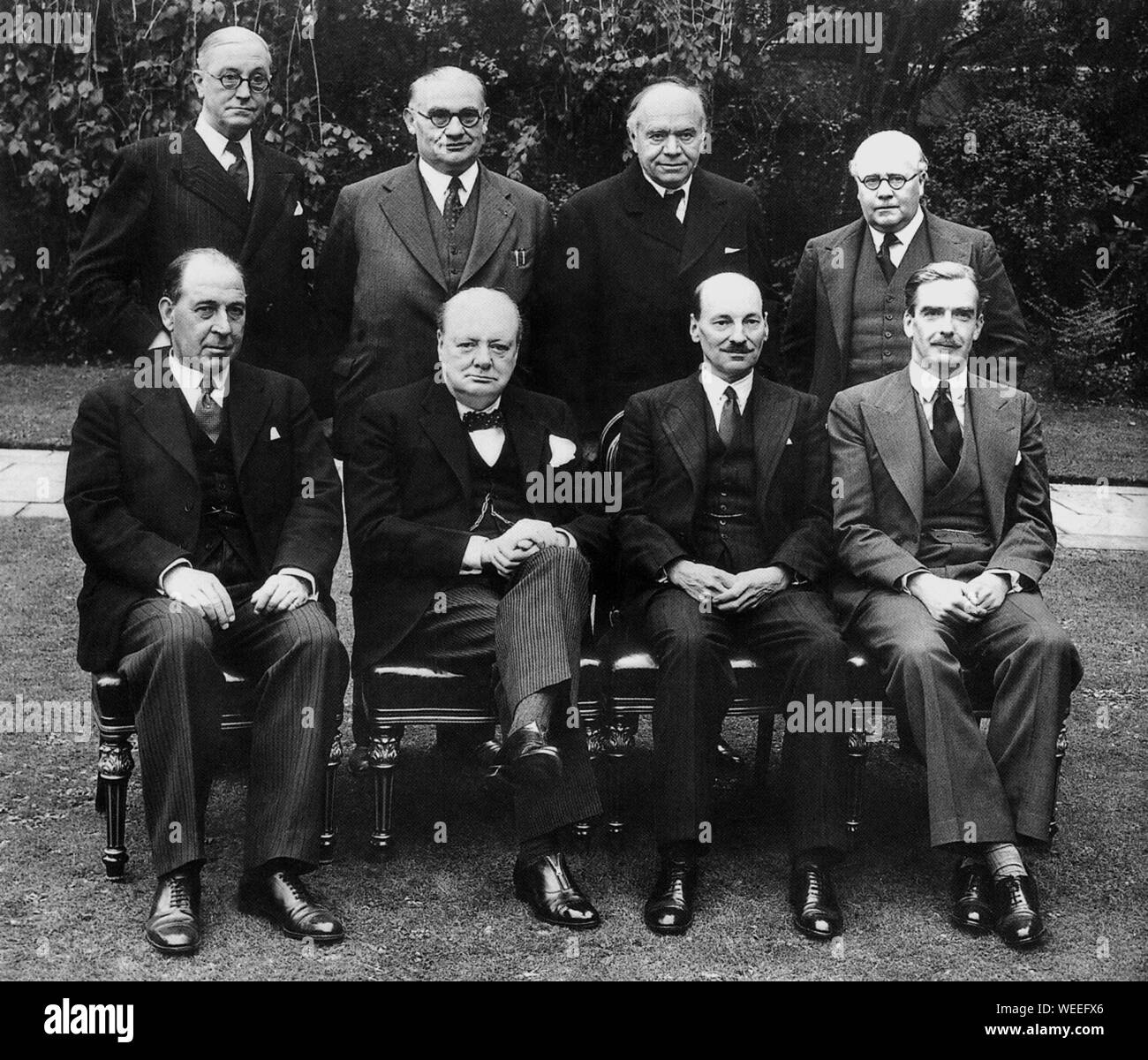 Churchill with War Cabinet.Back row l-r: A Greenwood ,E Bevin, M Beaverbrook, K Wood. Bottom row : J Anderson ,Churchill, C Atlee, A Eden.October 1941 Stock Photo
