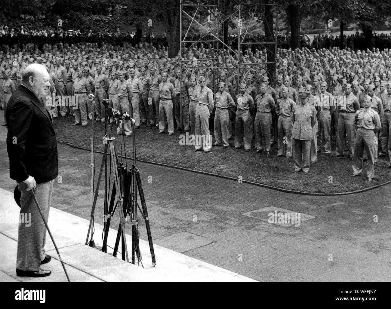Winston Churchill addressing military cadets at Harvard University . September 6th 1943 Stock Photo