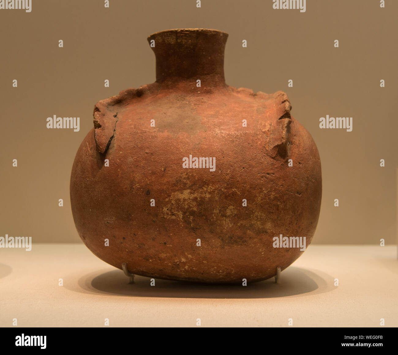 Cocoon shape pot. The Xinjiang Uygur Autonomous Region Museum. The Western Han Dynasty (206 BC to 24 AD). Stock Photo