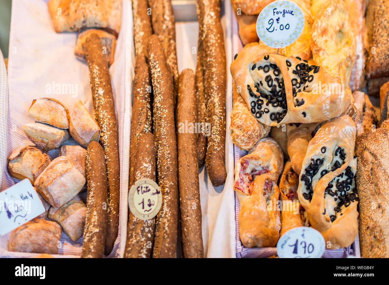 Bread in a bread shop in Paris, France Stock Photo Alamy