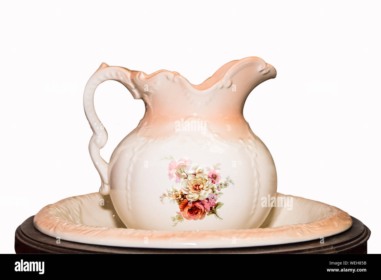 Pitcher and wash bowl hi-res stock photography and images - Alamy