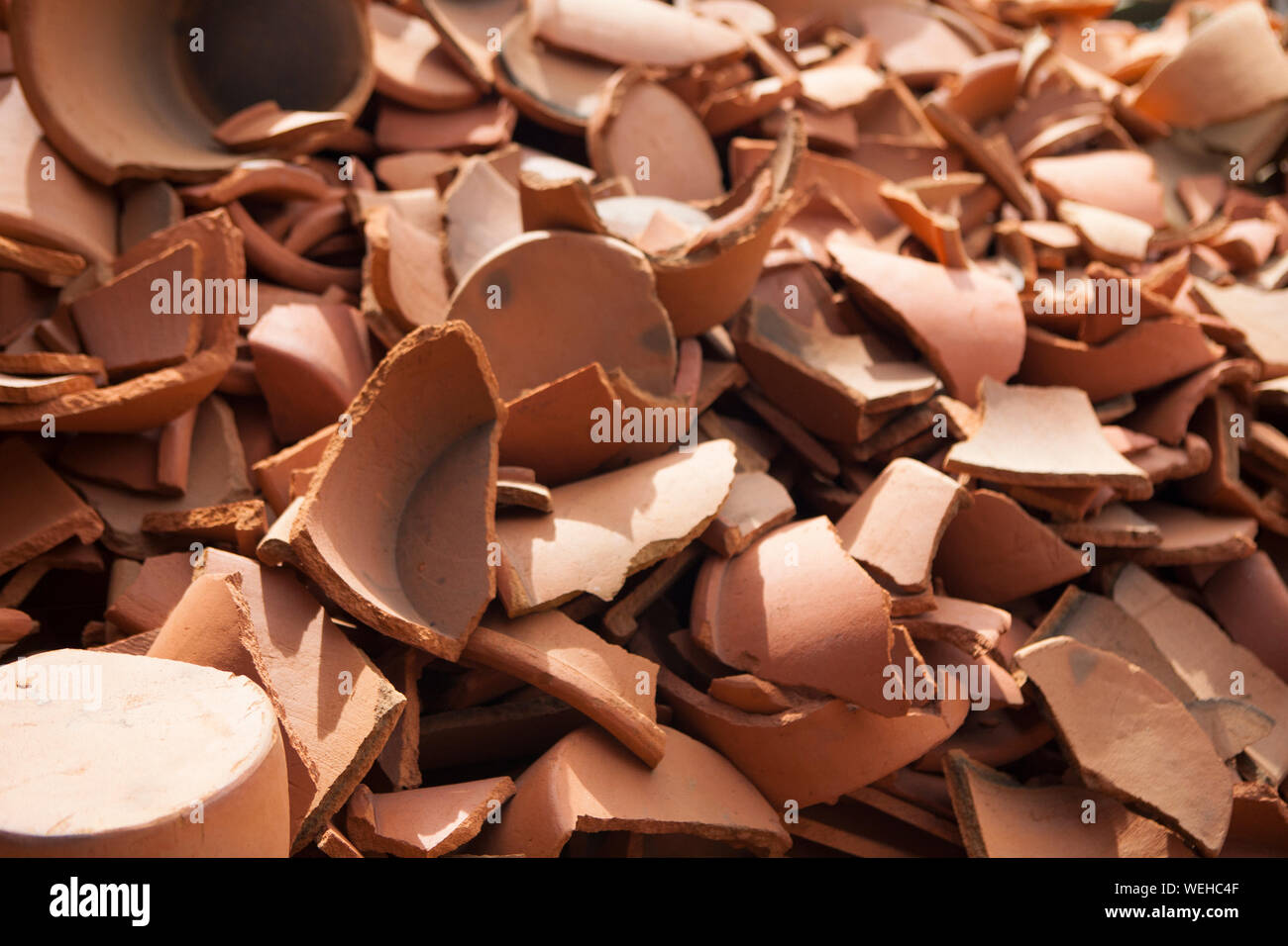 Broken pottery hires stock photography and images Alamy