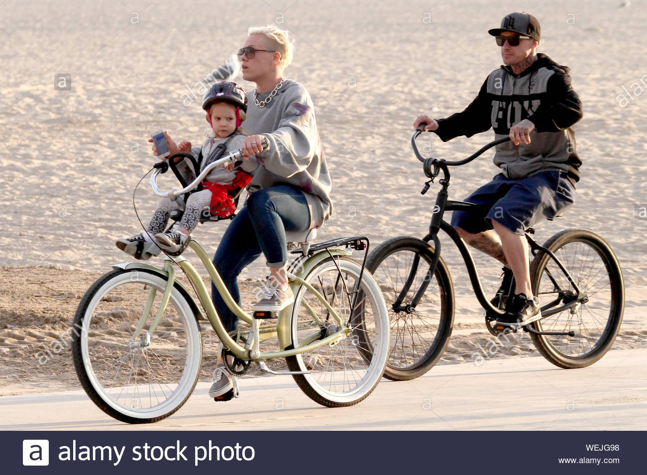 beach cruiser with baby seat
