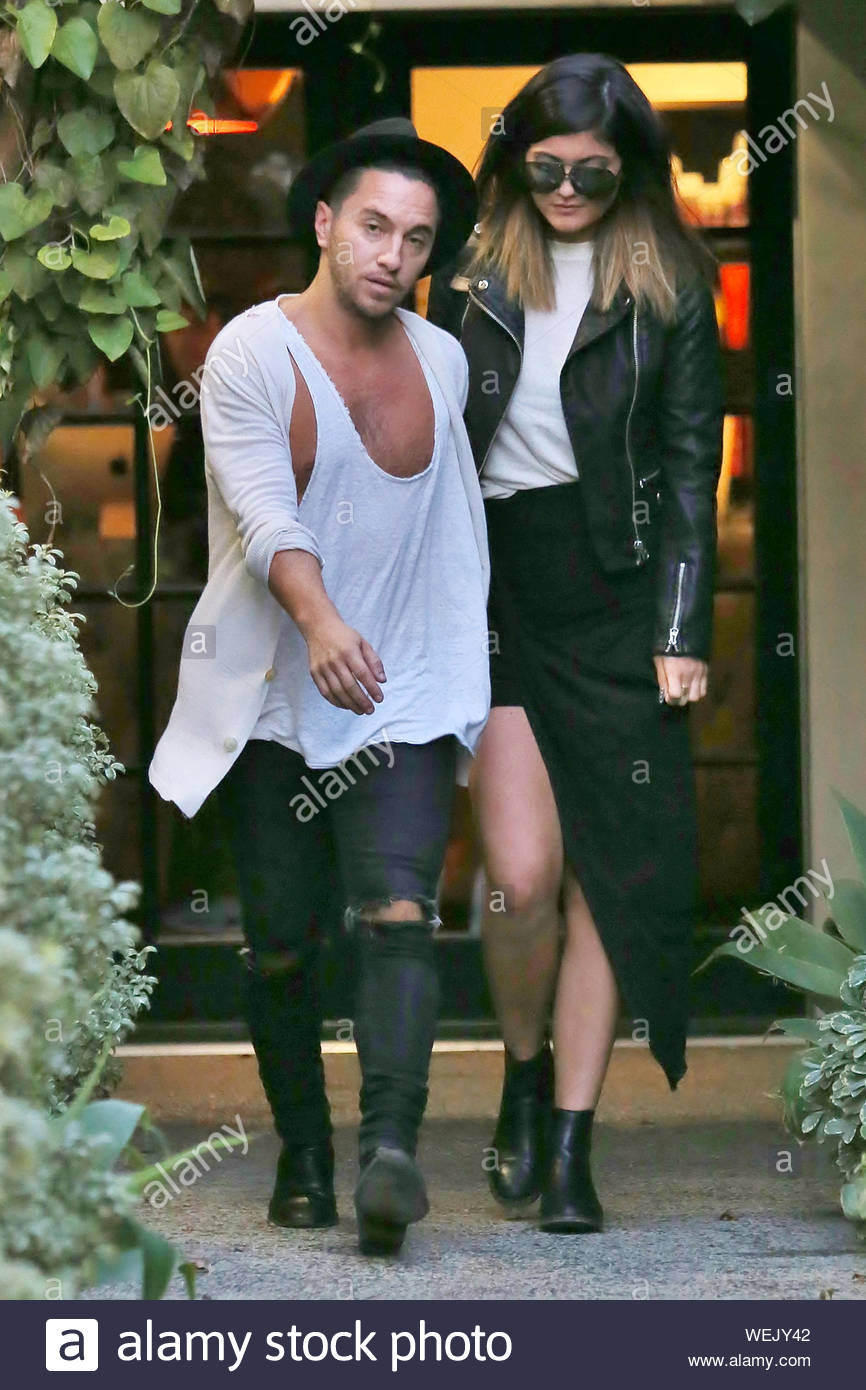 West Hollywood Ca Part 2 Kylie Jenner Tries A New Look At The