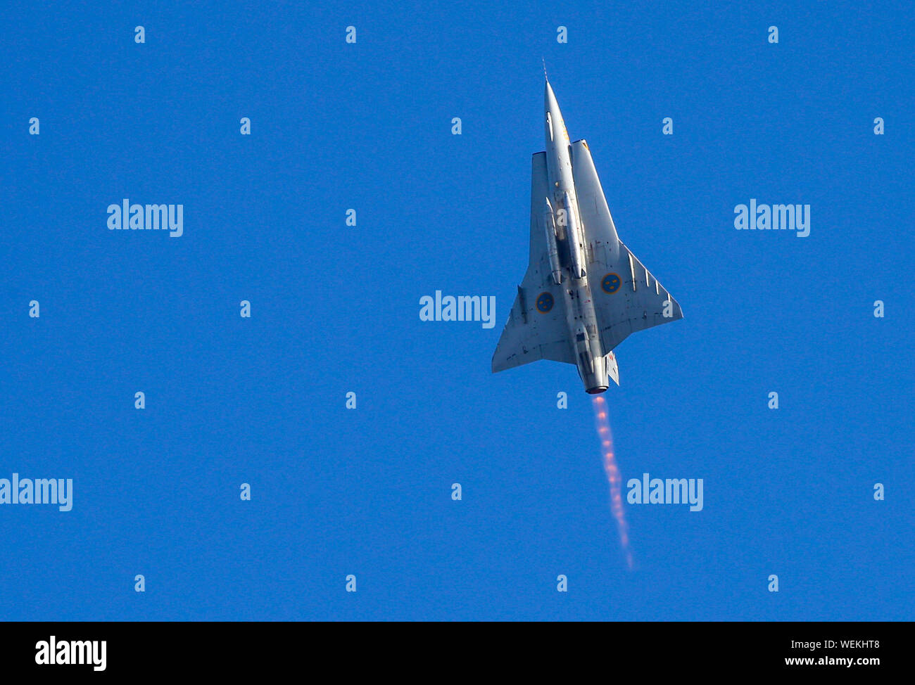 Bournemouth, UK, 30th August 2019. A Saab Draken display above Bournemouth Beach at this years Bournemouth Air Festival. Credit Stuart Martin/Alamy Live News Stock Photo