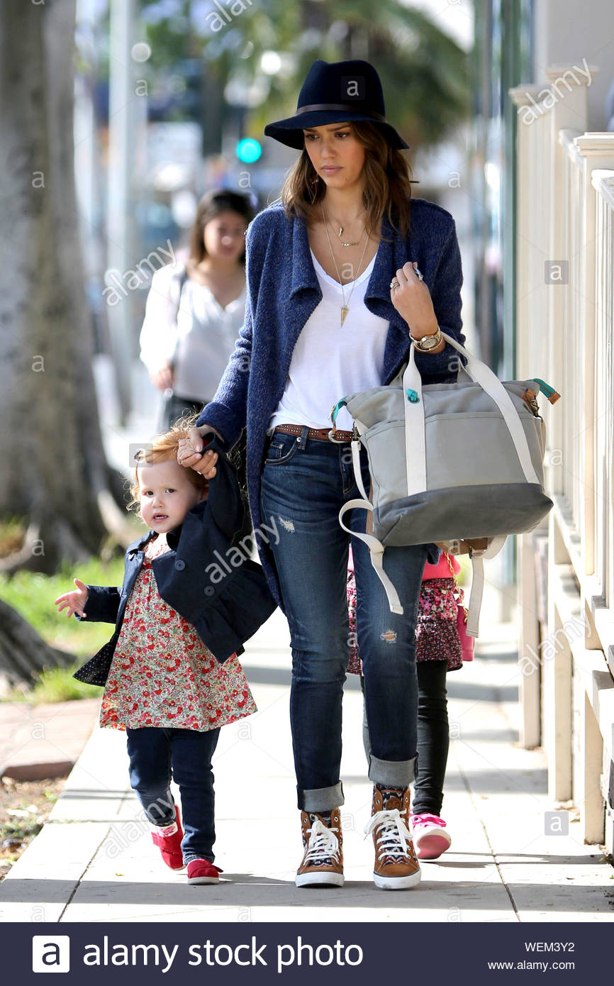 jessica alba diaper bag