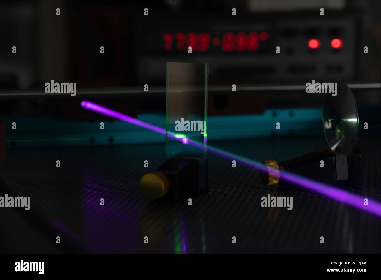 Experiment lab hires stock photography and images Alamy