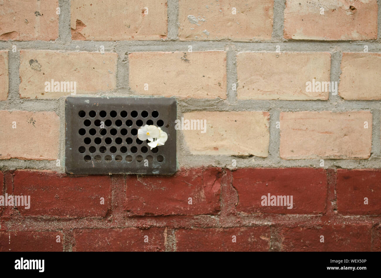Brick wall with air vent hi-res stock photography and images - Alamy