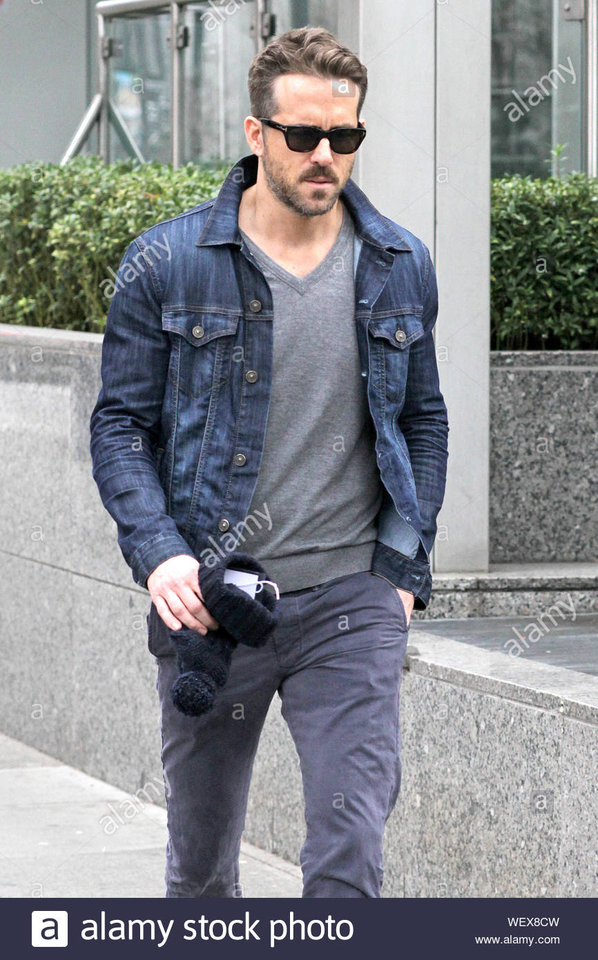 ryan reynolds jean jacket