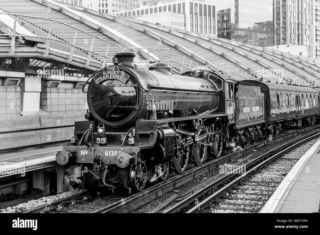 LNER Class B1, 61306 Mayflower, at Waterloo Station Stock Photo