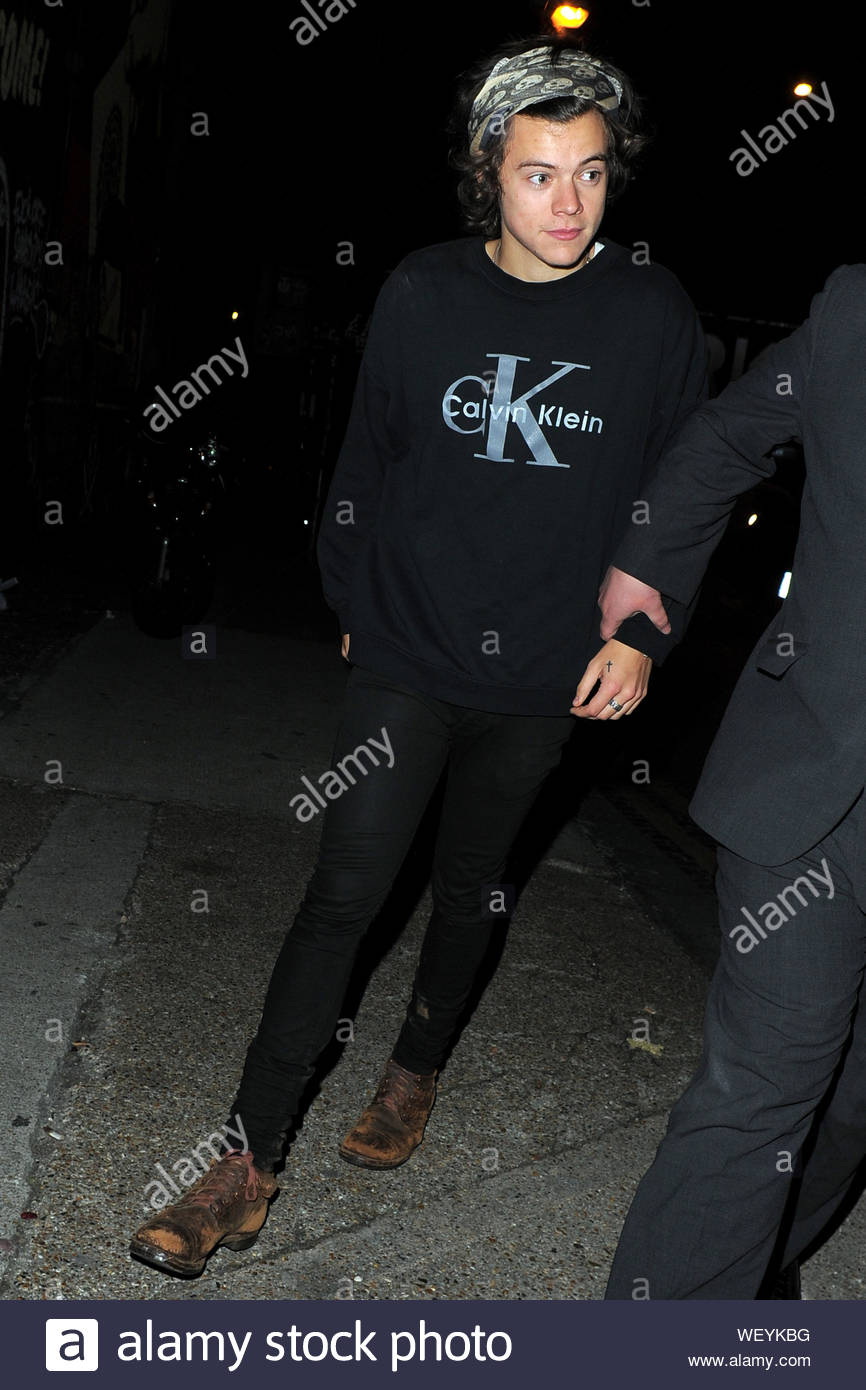 London Uk Harry Styles Attends One Direction S Hairstylist Lou