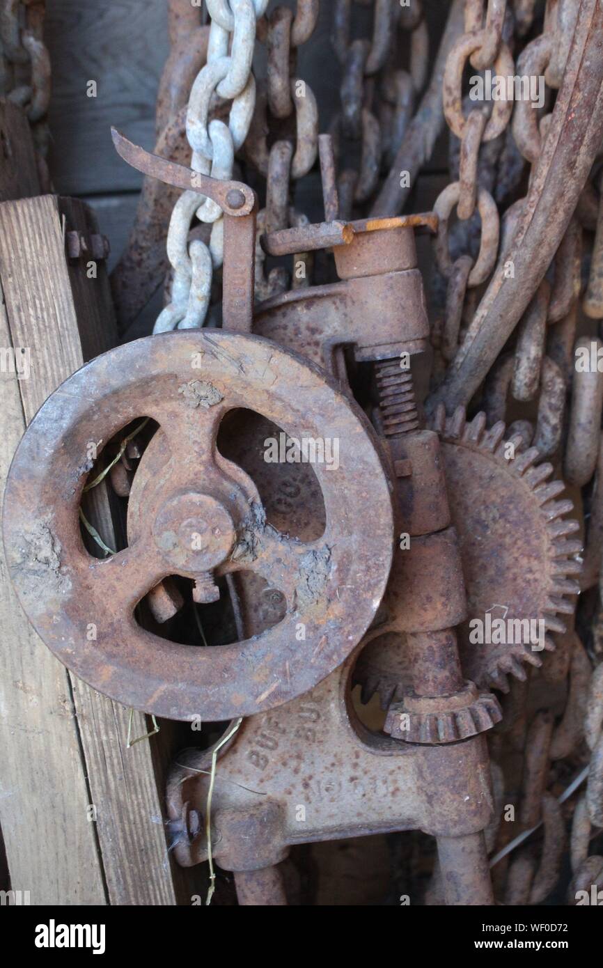 Gears and pulleys hires stock photography and images Alamy