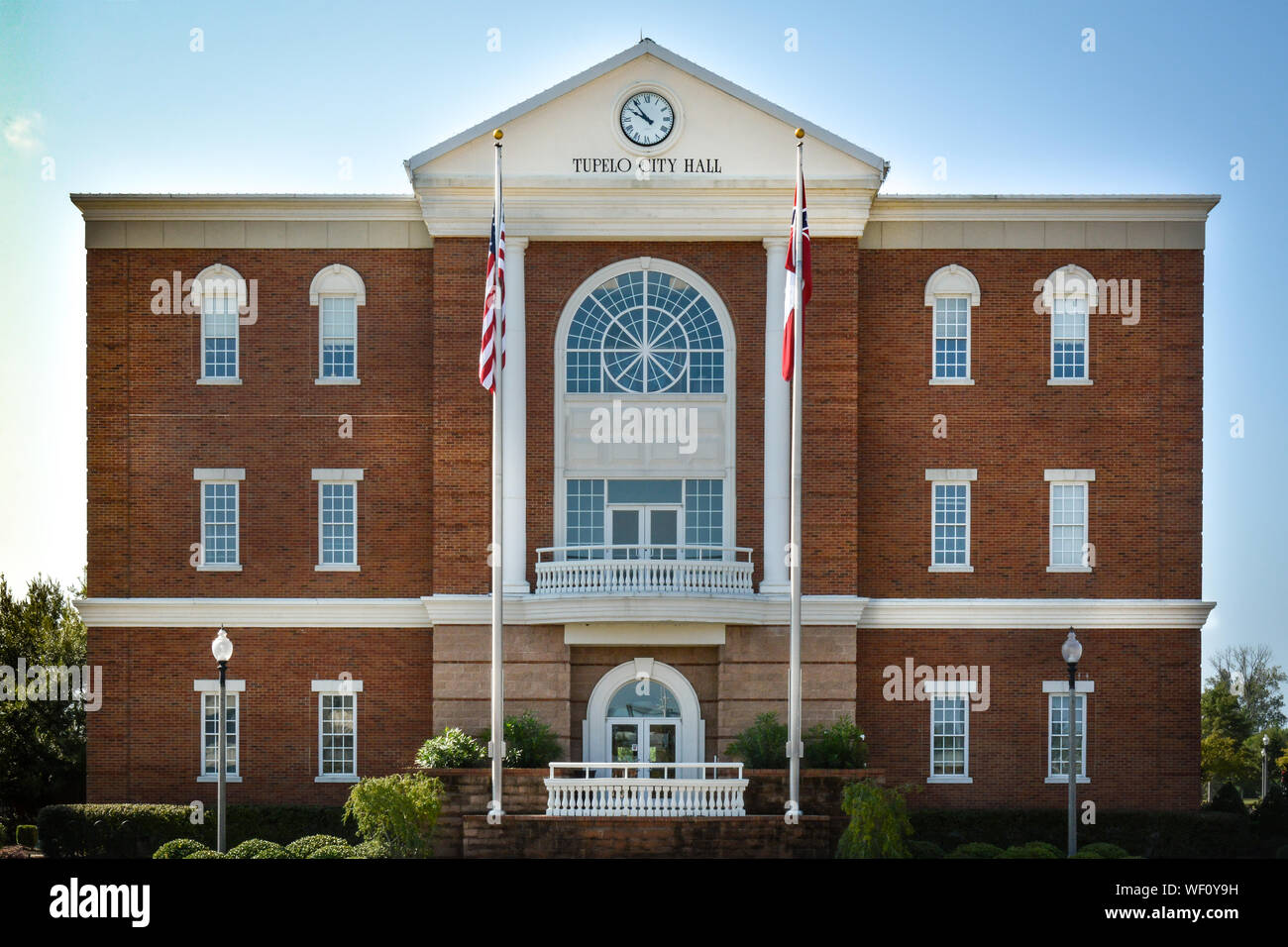 Close view of The Tupelo City Hall building, in a Greek Revival style