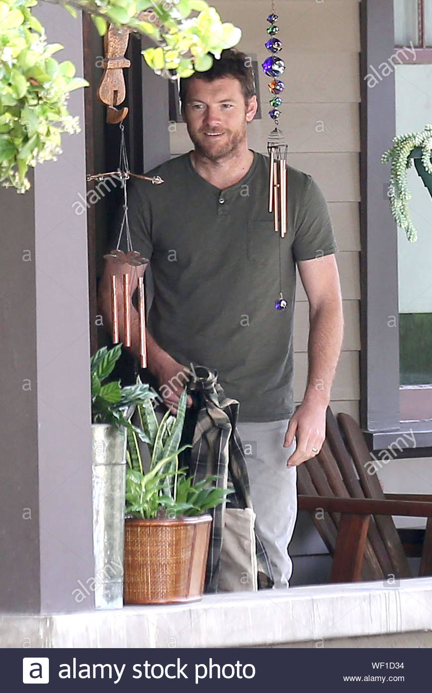 Los Angeles Ca Co Stars Jennifer Aniston And Sam Worthington