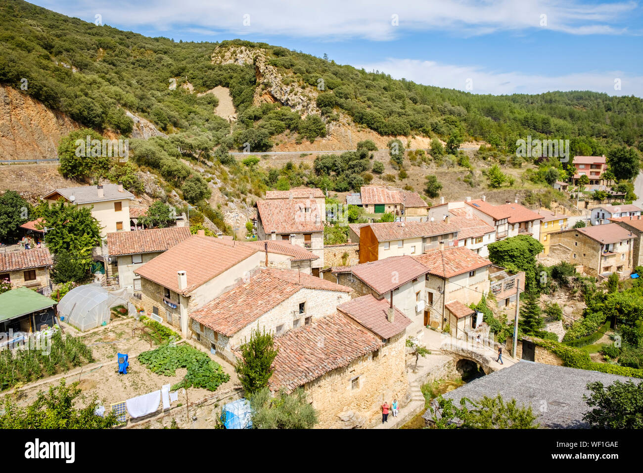 Small village top view rural hi-res stock photography and images - Alamy