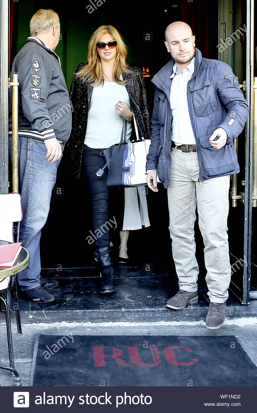 Paris France The Other Woman Costars Kate Upton And Leslie
