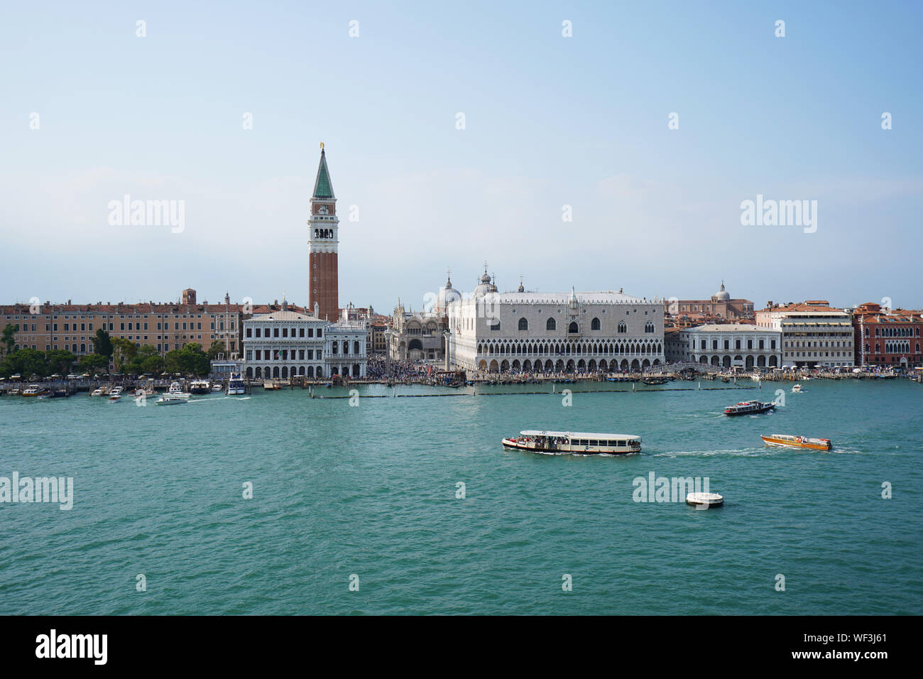 Venesia hi-res stock photography and images - Alamy