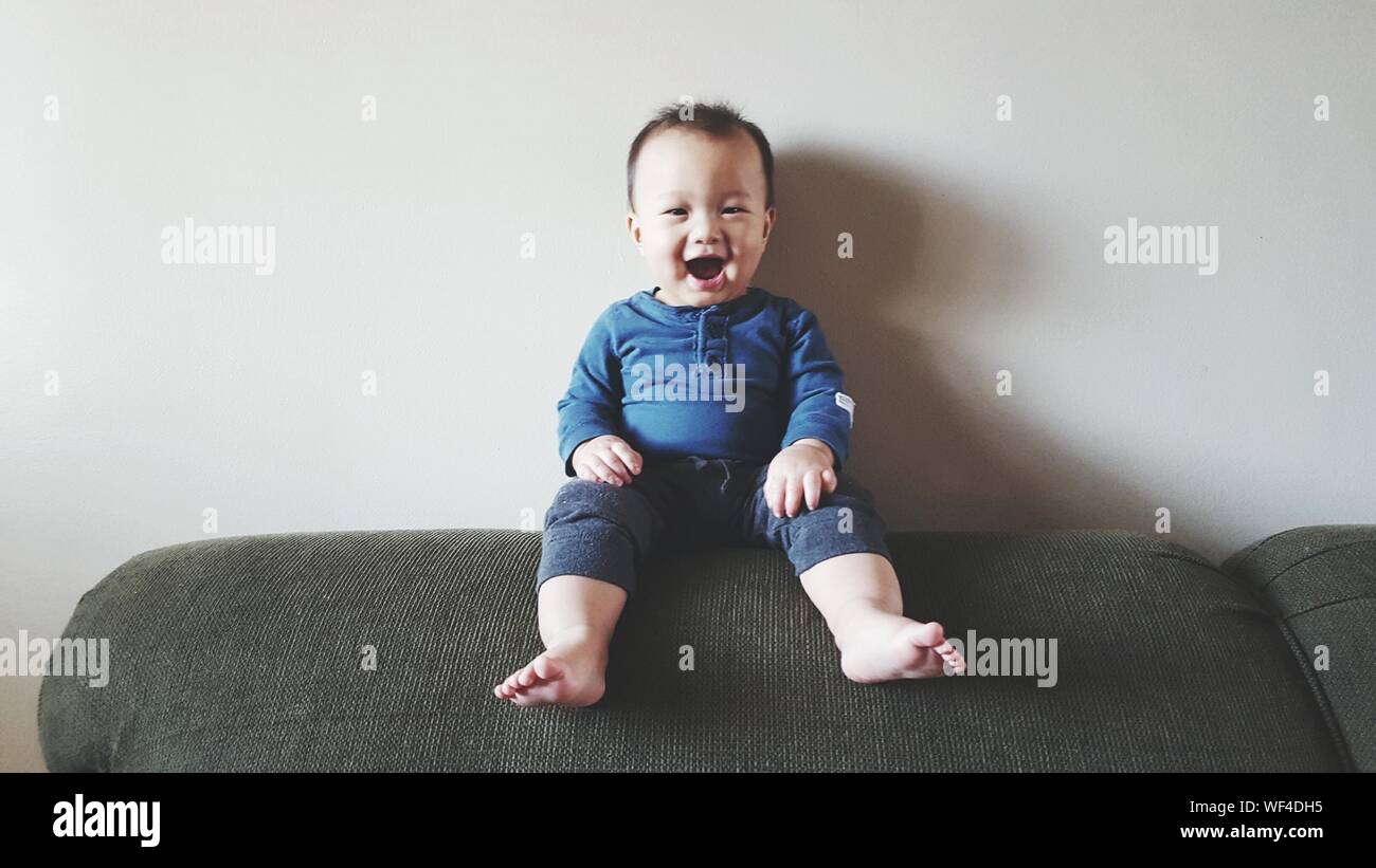 sofa for baby boy