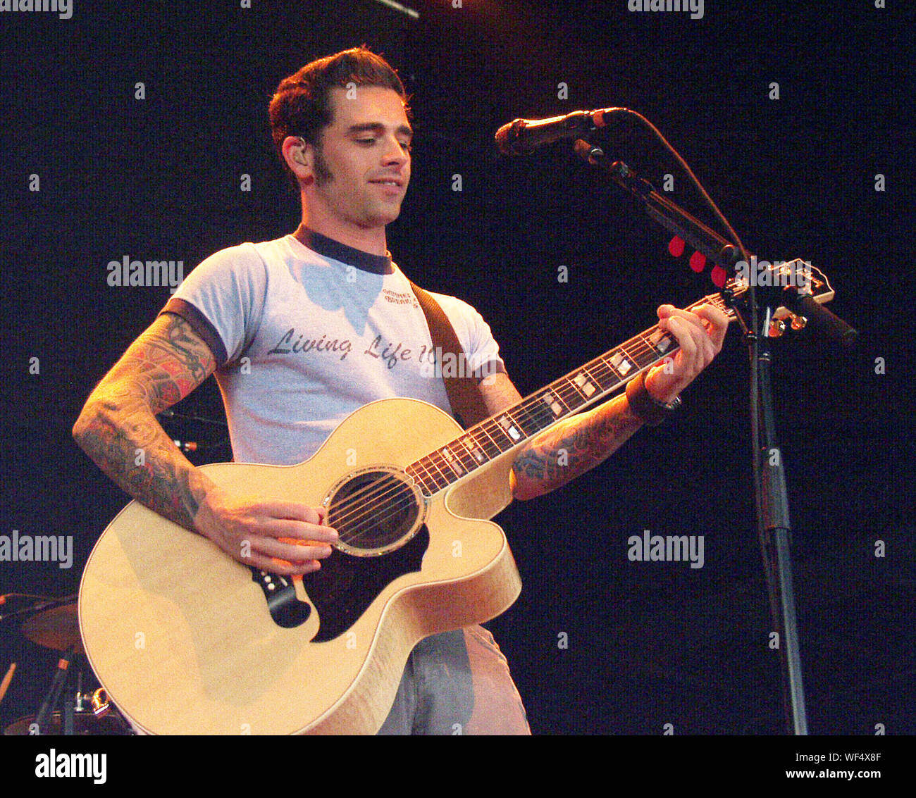 Dashboard confessional 2002 hires stock photography and images Alamy