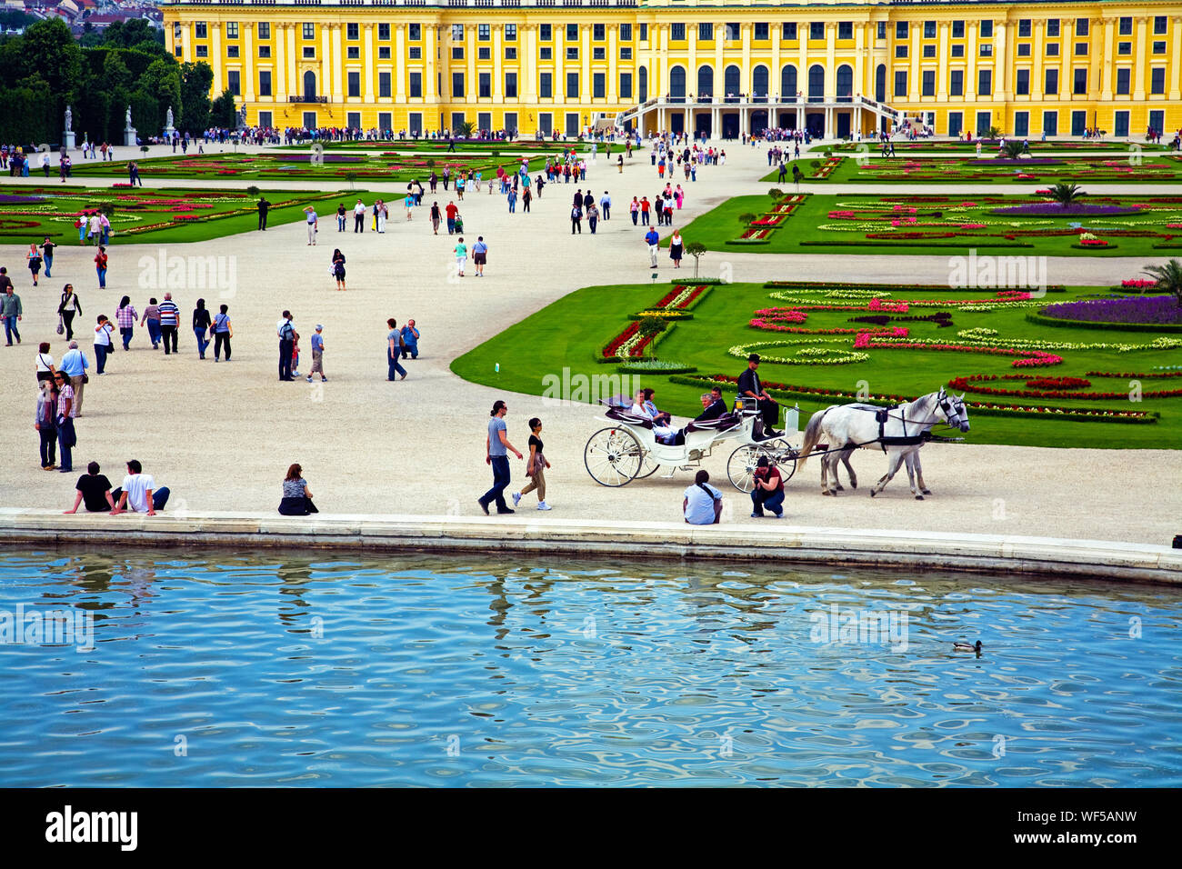 The gardens of Schloss Schonbrunn in Spring. Vienna Austria Stock Photo