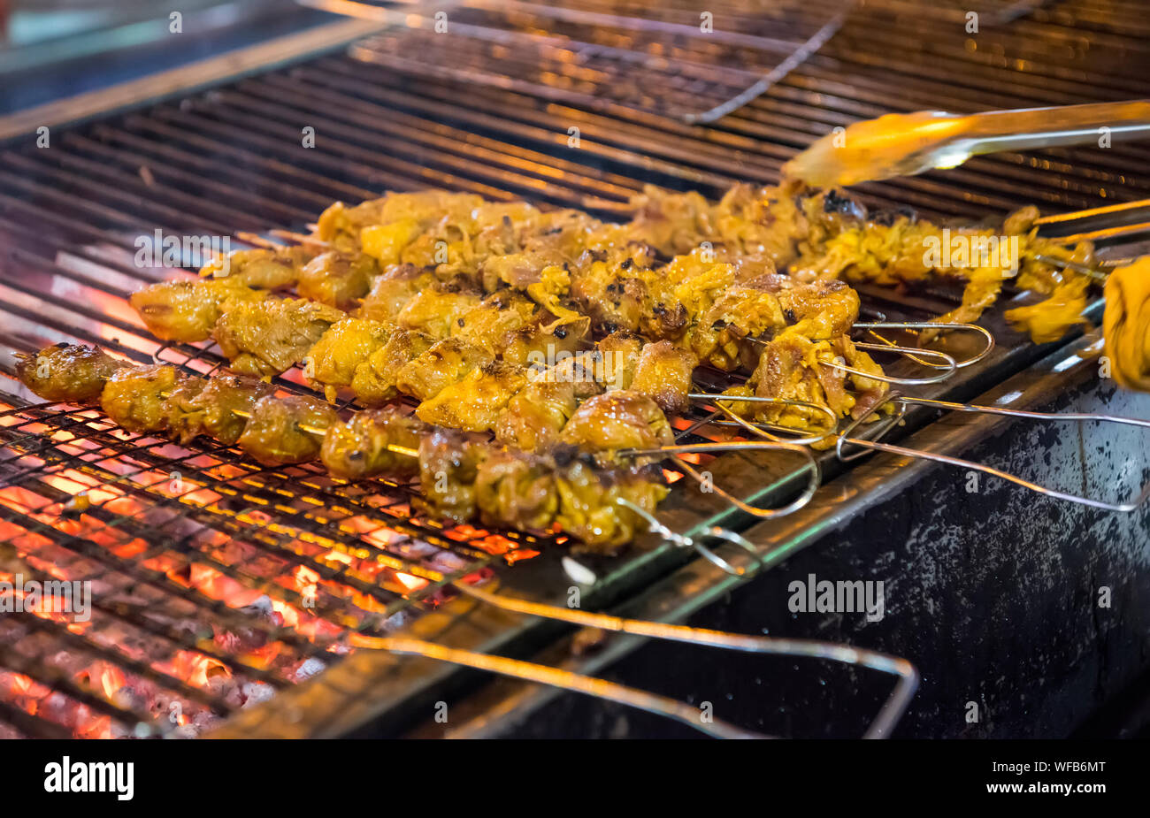Open Air Restaurants In Hanoi Vietnam Stock Photo Alamy open-air-restaurants-in-hanoi-vietnam-stock-photo-alamy