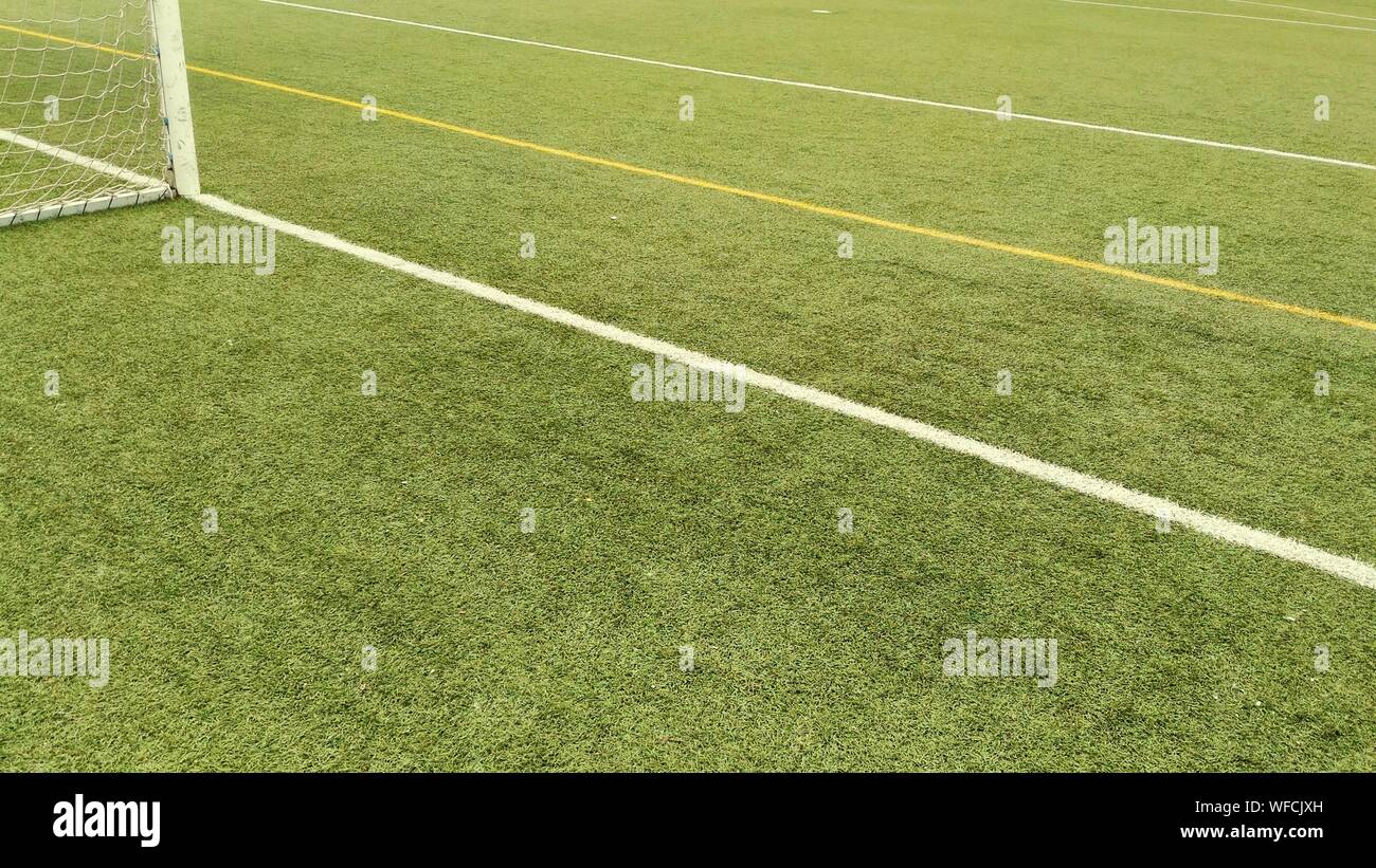 Soccer field markings hires stock photography and images Alamy