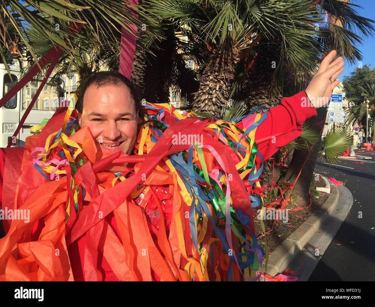 Colorful costume hi-res stock photography and images - Alamy