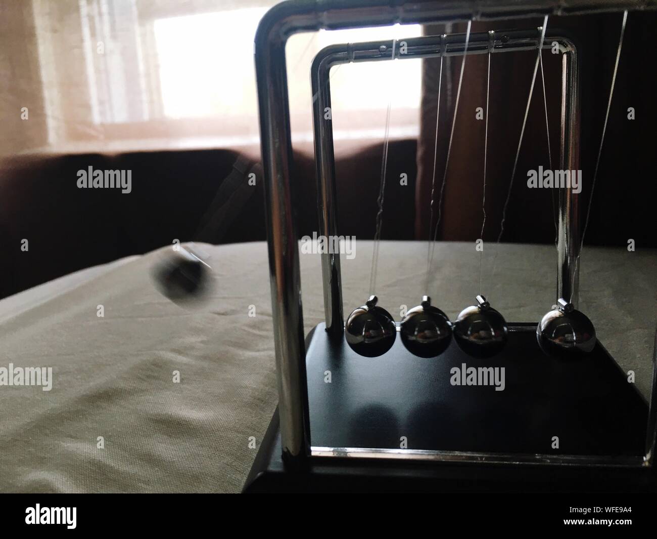 Pendulum hires stock photography and images Alamy