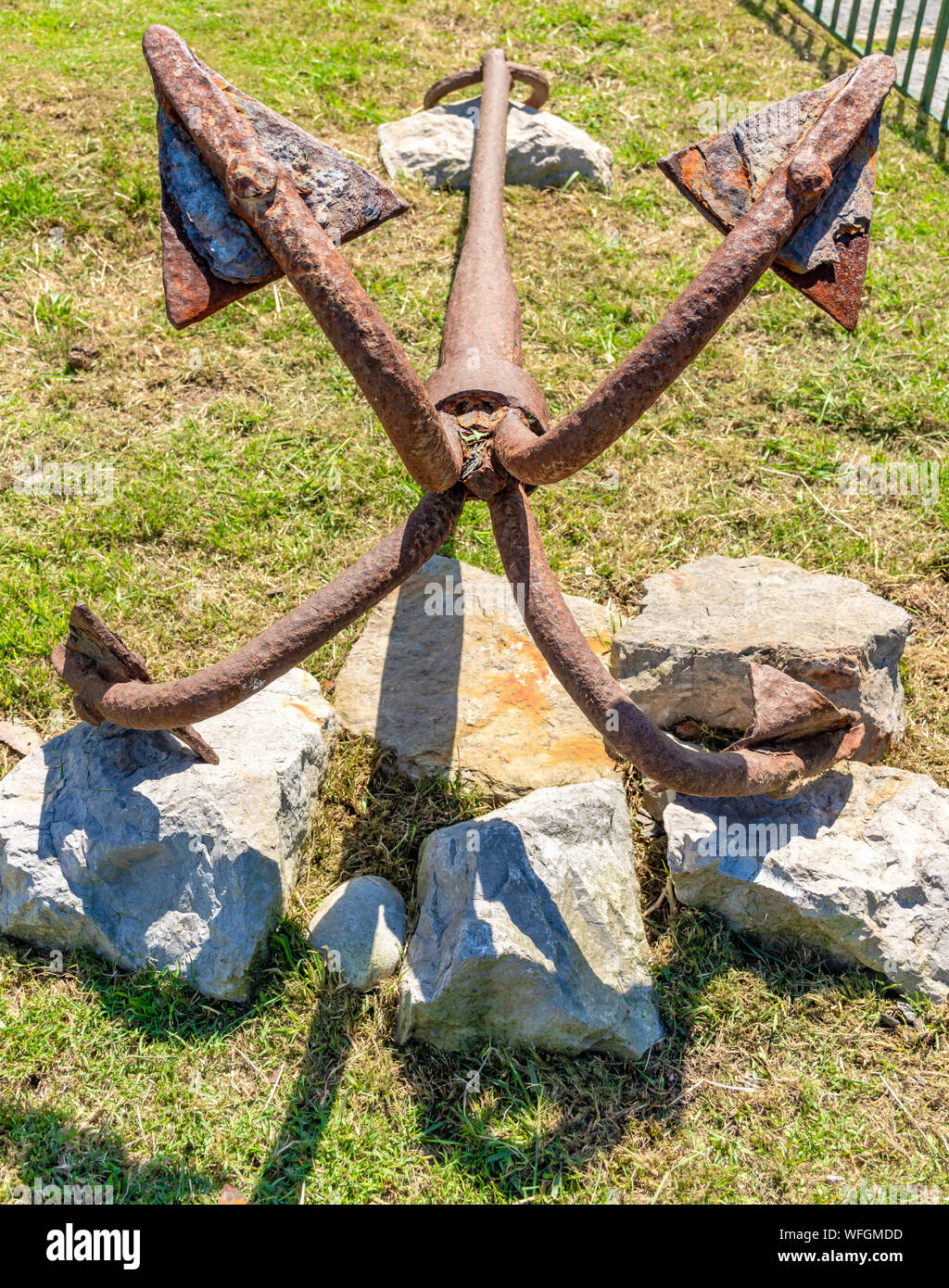 Antique anchor for a 4point boat Stock Photo Alamy