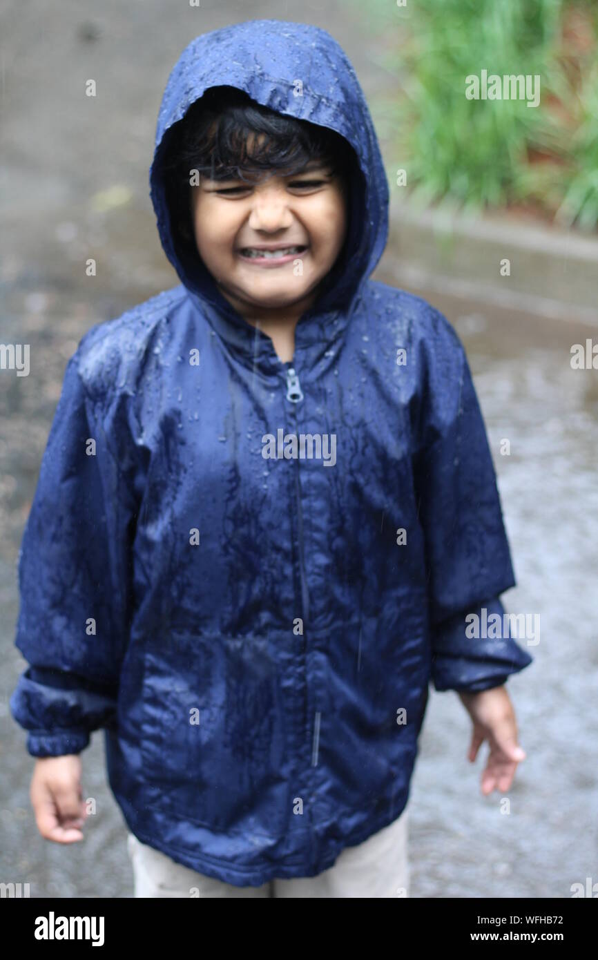 Road rainy hires stock photography and images Alamy