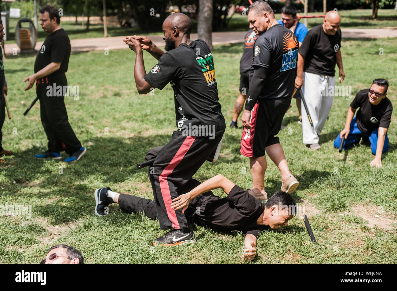 Filipino Martial Arts Instructor Demonstrates Stick Fighting Techniques  Stock Photo - Image of astig, outdoor: 109278684