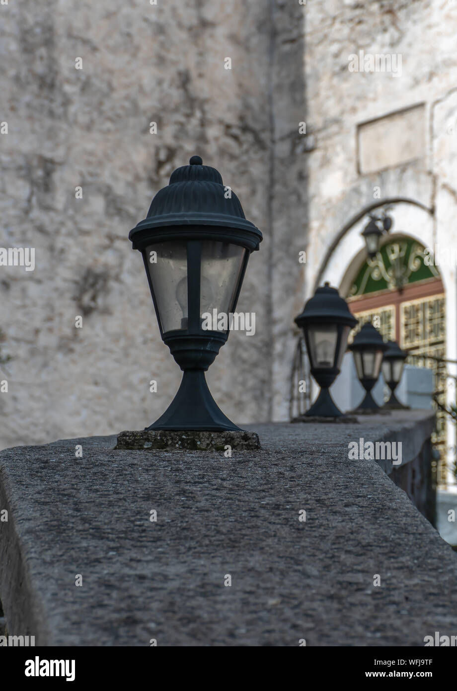 Antique street lamps hi-res stock photography and images - Alamy