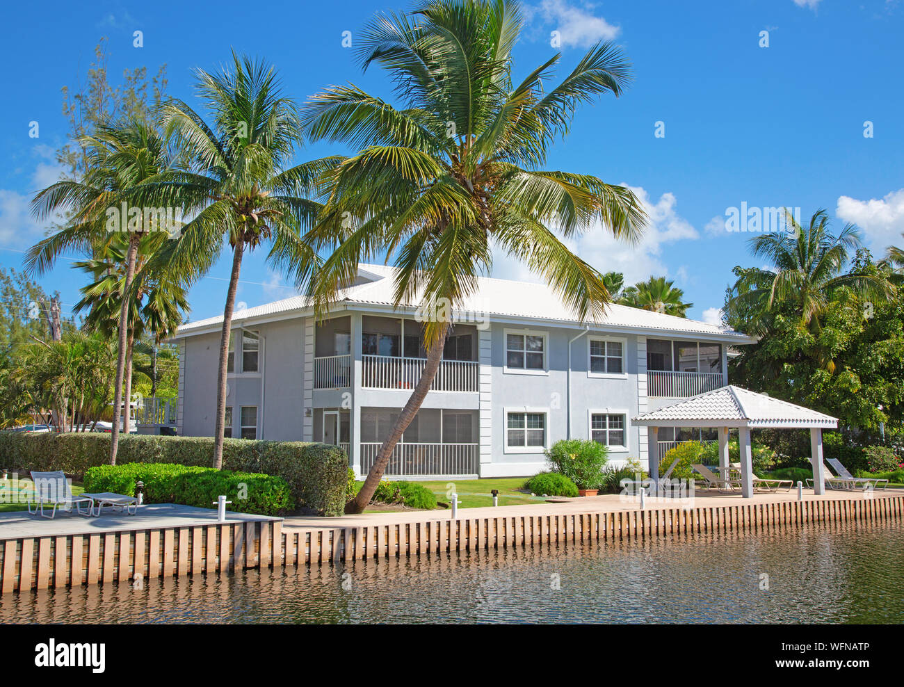 Luxury houses on the Grand Cayman island Stock Photo Alamy