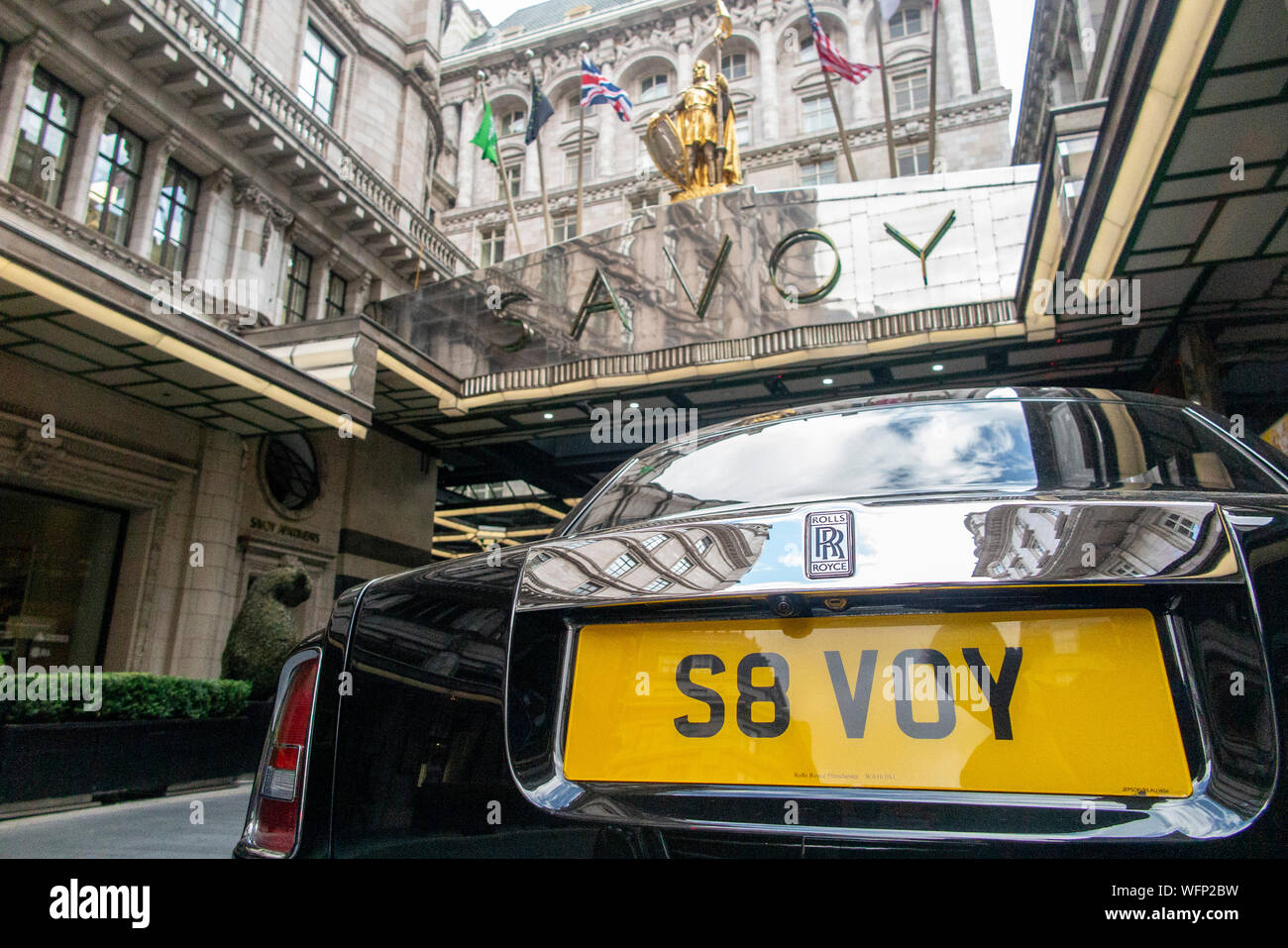 H4V3 A GO Celebs with personalised number plates can you guess who they  belong to From CL11 NGE to BOXIIIG  The Sun