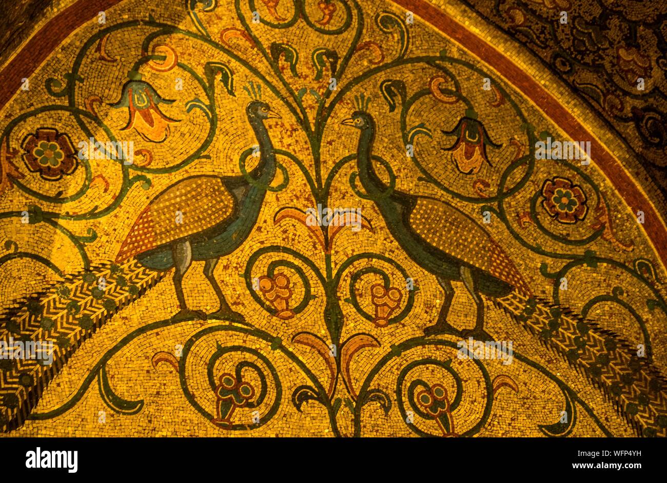 Italy, Sicily, Palermo, palace of the Norman kings, from 12th century, and before punic fortress, roman fort, castle of the arab emirs, and finally seat of the regional sicilian assembly, royal museum, the Lions room, byzantine mosaics Stock Photo