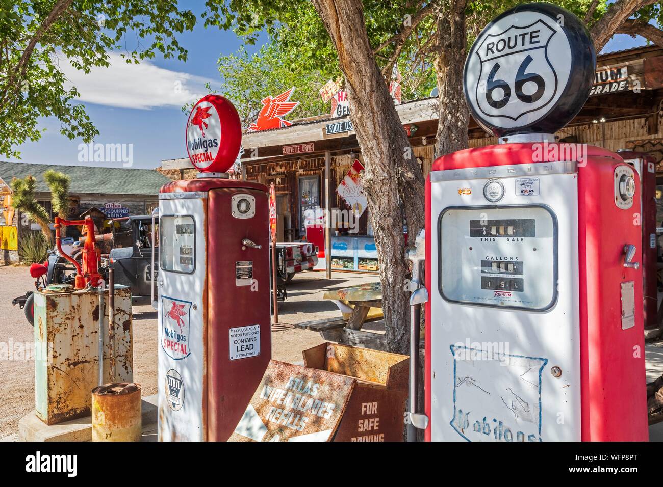 United States, Arizona, Route 66, Hackberry, Hackberry General Store and gas  station, old gas pumps Stock Photo - Alamy